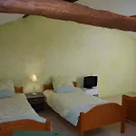 La Grange De Vauviault 度假居